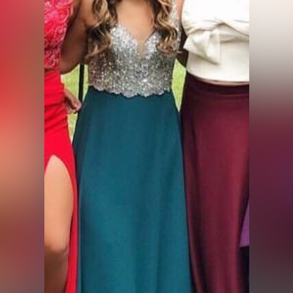 Homecoming/Prom dress - Picture 4 of 6